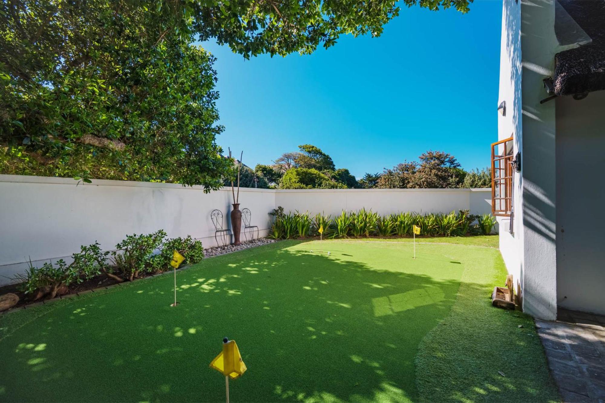 Cottage On College St Francis Bay Bagian luar foto