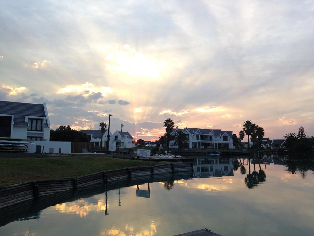 Cottage On College St Francis Bay Bagian luar foto